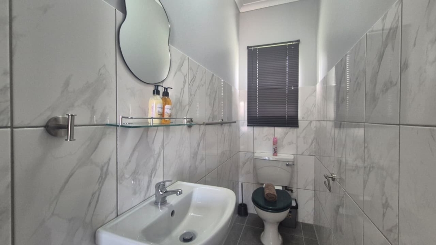 To Let 3 Bedroom Property for Rent in Myburgh Park Western Cape